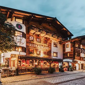 Dorfhotel Glücksschmiede Saalbach